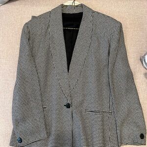 Black and White Pattern Blazer With Skirt
